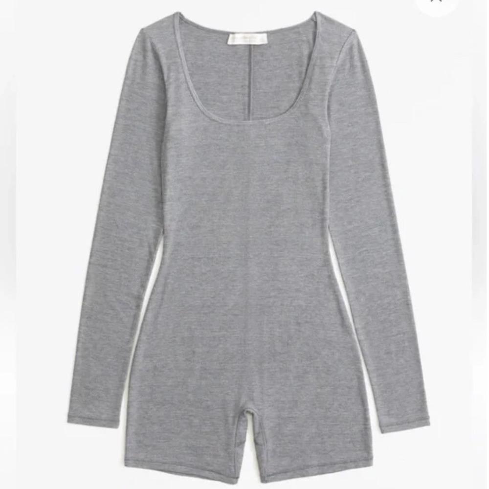 Abercrombie Gray Ribbed Shorts Lounge Romper Intimates Long Sleeve Size XL
